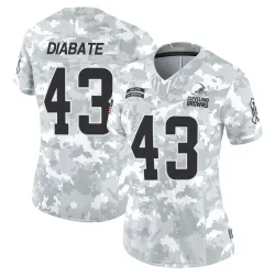 Cleveland Browns Women's Limited Arctic Camo 2024 Salute to Service Jersey (43 Mohamoud Diabate)