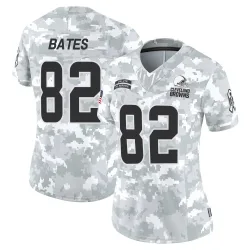 Cleveland Browns Women's Limited Arctic Camo 2024 Salute to Service Jersey (82 Brenden Bates)